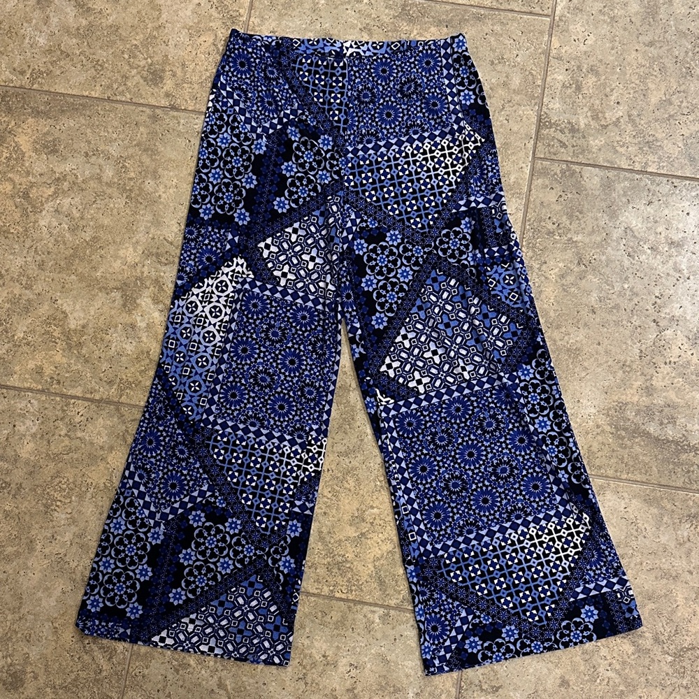 Chico's Size 1 Boho Palazzo Wide Leg Blue Navy Cream Geometric Print Pants